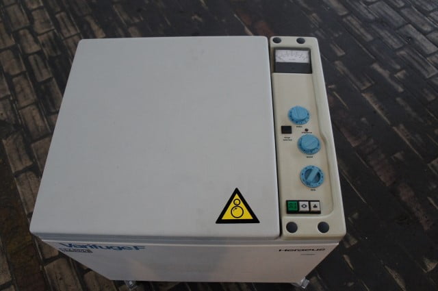 Heraeus Varifuge F Centrifuge