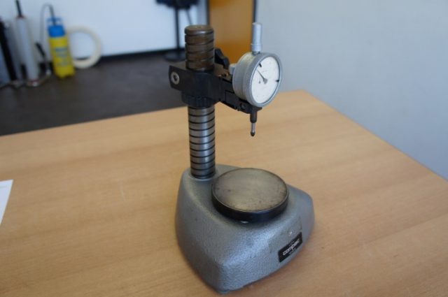 Compac Hoogtemeter met statief