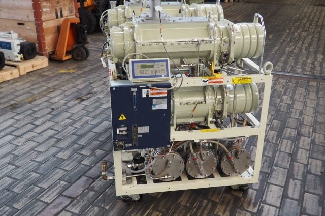 Ebara 80 x 25 Booster-Vacuümpomp Combinatie