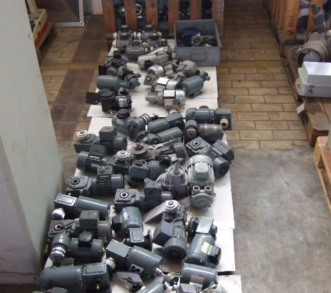 Elektromotor, met vertraging