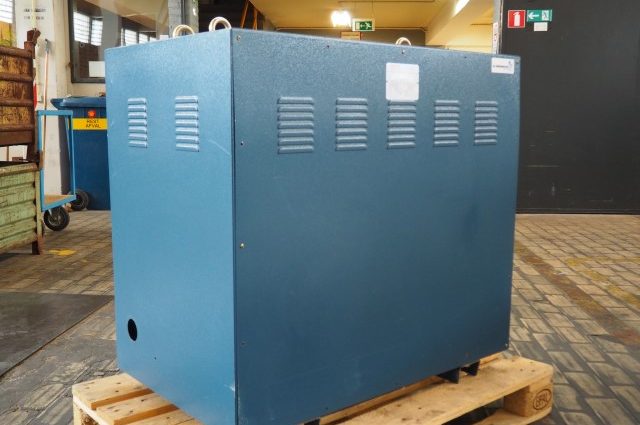 Polylux 80 KVA. Transformator