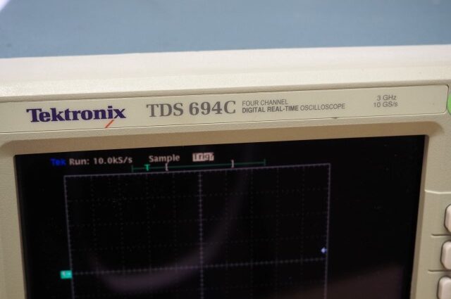 Tektronix TDS 694 C 3GHz Real-Time Oscilloscope